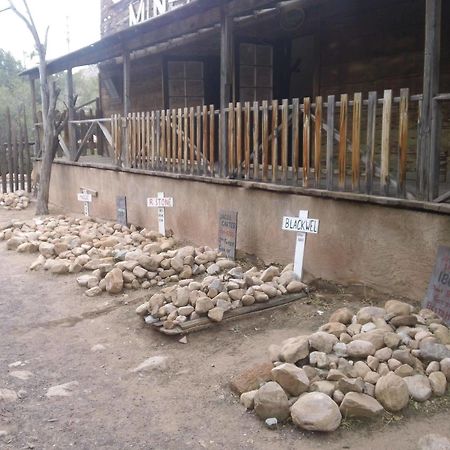 Bonnie Springs Ranch Motel Blue Diamond Esterno foto