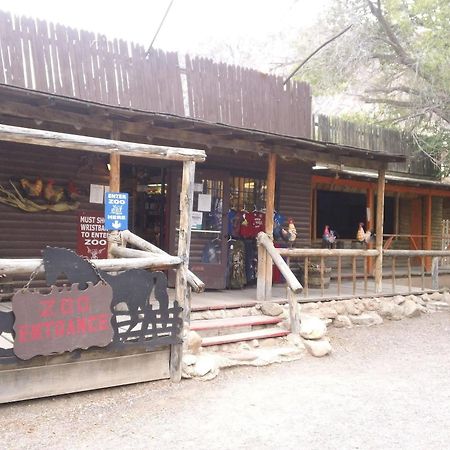 Bonnie Springs Ranch Motel Blue Diamond Esterno foto