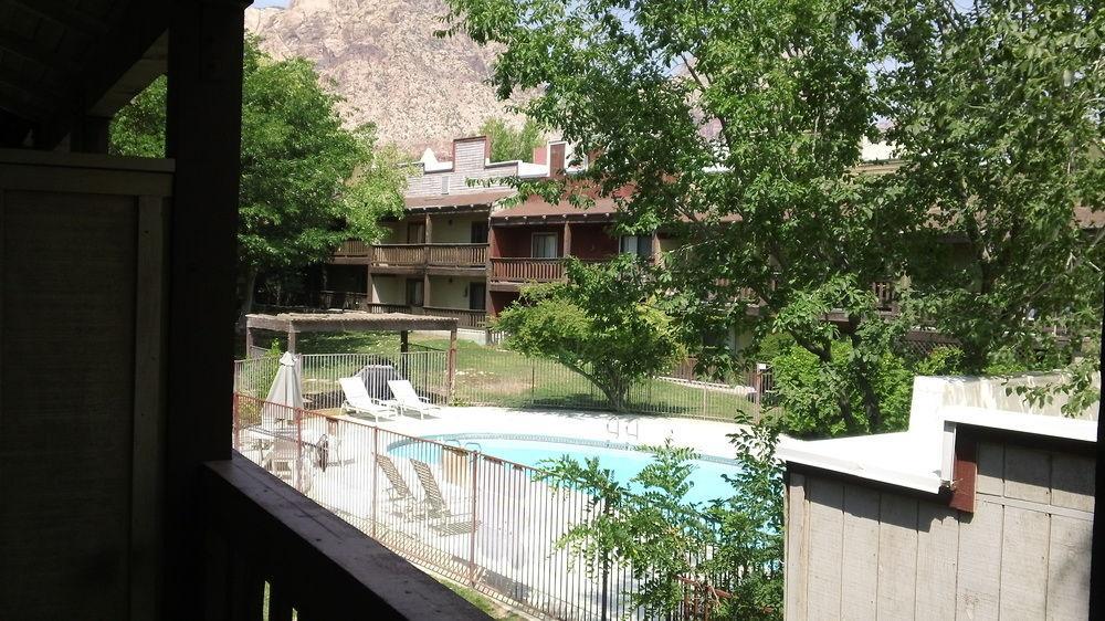 Bonnie Springs Ranch Motel Blue Diamond Esterno foto