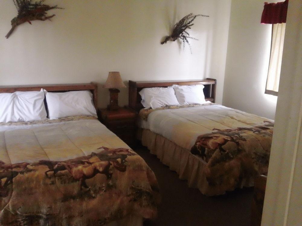 Bonnie Springs Ranch Motel Blue Diamond Esterno foto