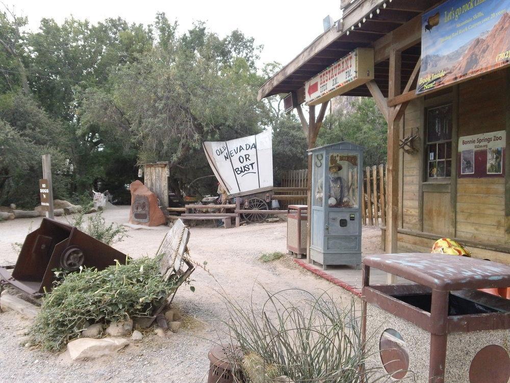 Bonnie Springs Ranch Motel Blue Diamond Esterno foto